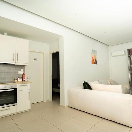 Homey Renovated 1 Bedroom Apartment In Kesariani Atény Exteriér fotografie