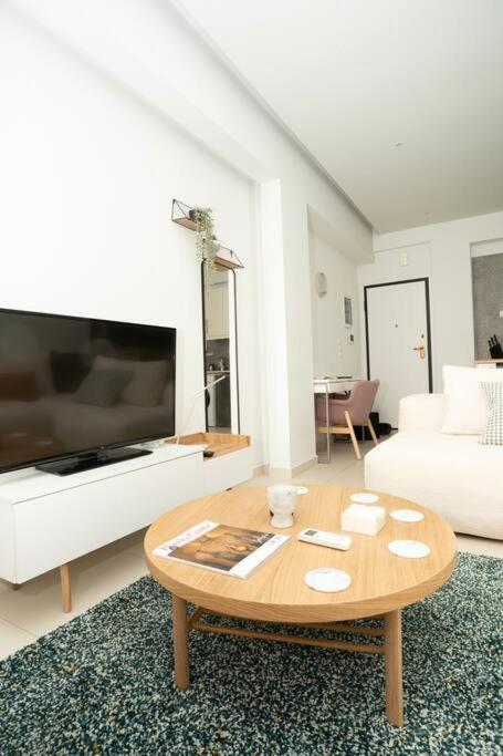 Homey Renovated 1 Bedroom Apartment In Kesariani Atény Exteriér fotografie