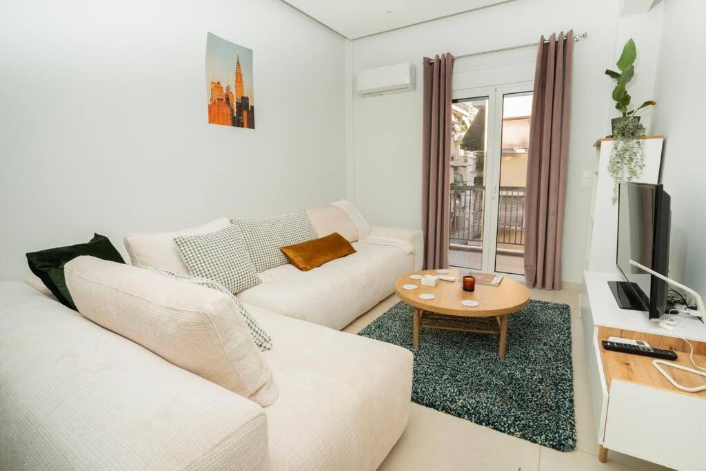 Homey Renovated 1 Bedroom Apartment In Kesariani Atény Exteriér fotografie